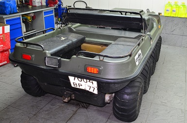   Argo Conquest 8x8